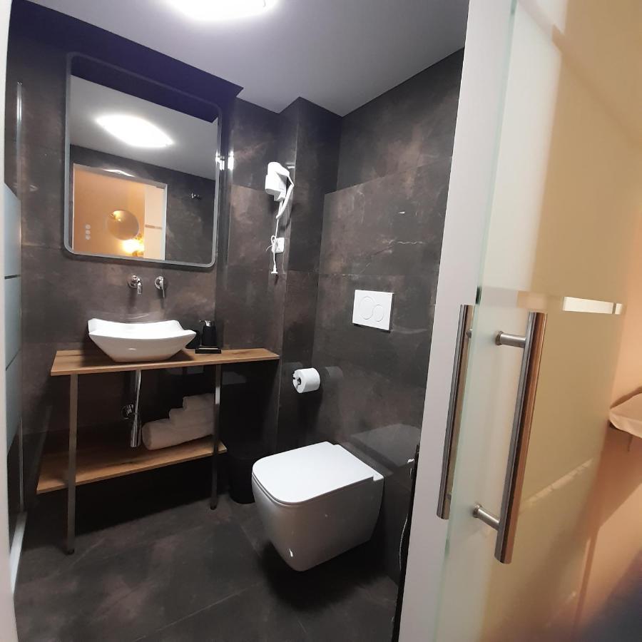 Residenza N&D Luxury Apartment Bari Ngoại thất bức ảnh