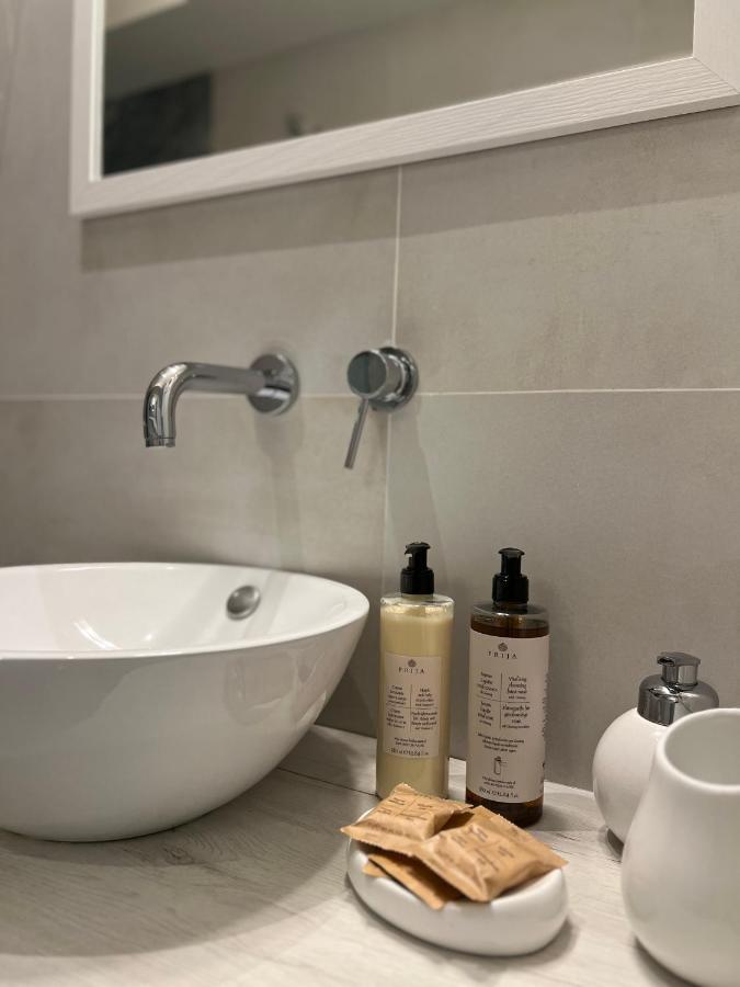 Residenza N&D Luxury Apartment Bari Ngoại thất bức ảnh